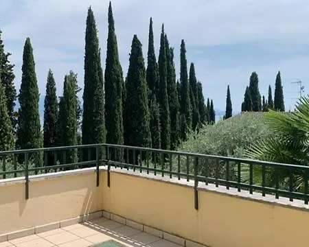 Vittoriale - Pool And Parking * Gardone Riviera